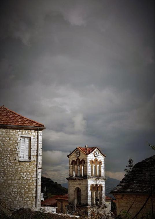 Hotel Βαδόκειος Γη Zitsa Exterior foto